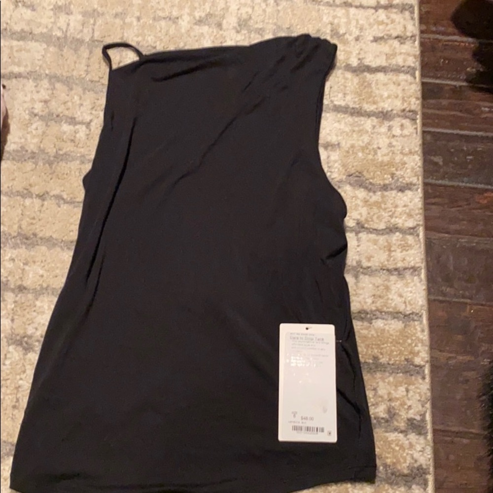 Lululemon Dare to Drop tank.  New with tags.